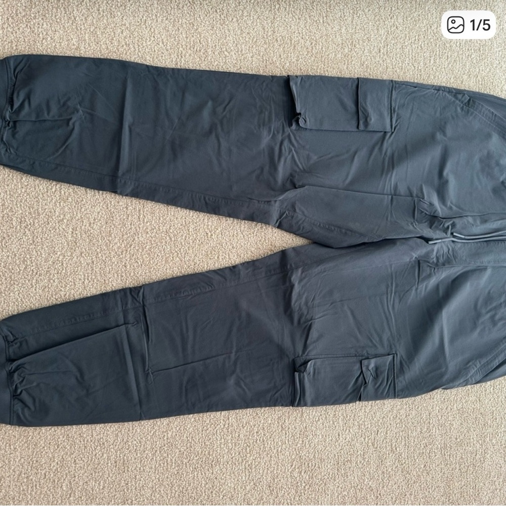 5 Pairs of ALO Yoga Men's Joggers